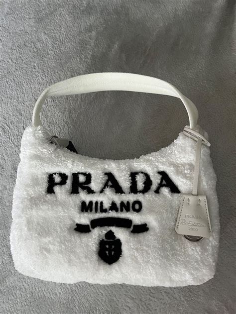 prada tasche plüsch